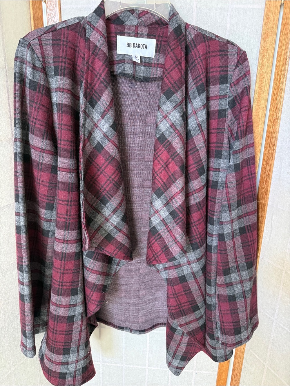 BB Dakota Burgundy and Gray Plaid Open Drape Cardigan Sz M